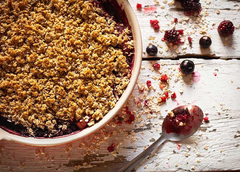 Berry crumble in a pie dish